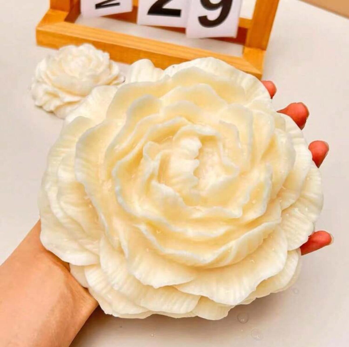 Extra large peony silicone mold for making realistic flower candles, soap, and resin crafts Extra large peony silicone mold for making realistic flower candles, soap, and resin crafts